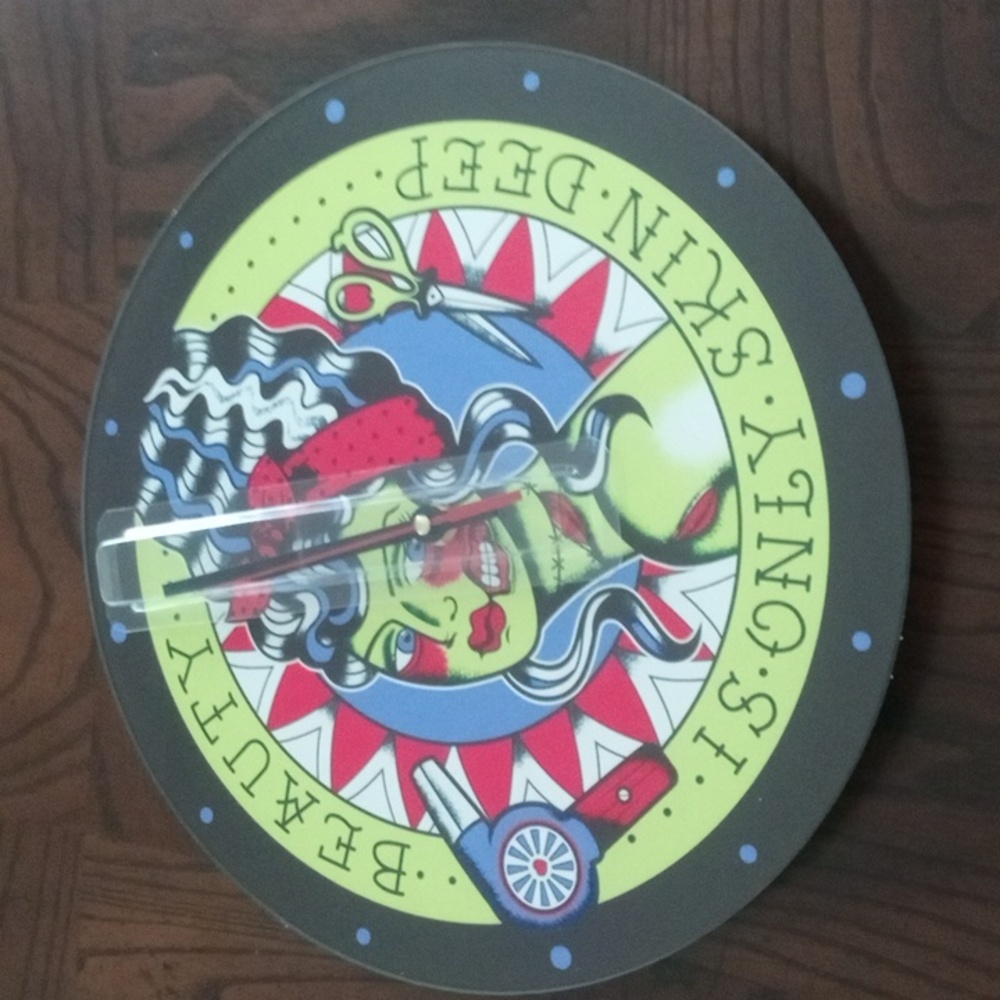 Pinup Girl Monster Franken Bride Round Glass Wall Clock  NIB - Picture 2 of 14